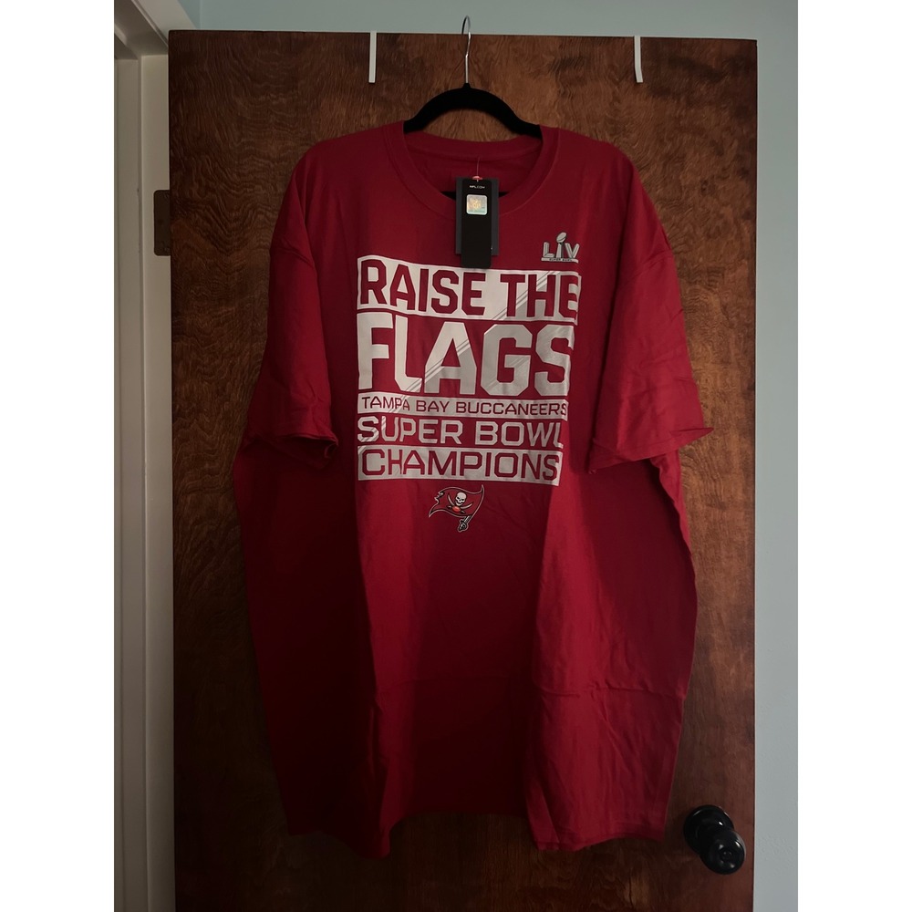 NEW Fanatics T-Shirt Mens 4XL Red Tampa Bay Buccaneers Super Bowl LV Champions